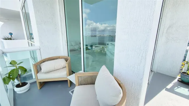 $5,000 | 7910 Harbor Island Drive, Unit 805, North Bay Village, FL 33141