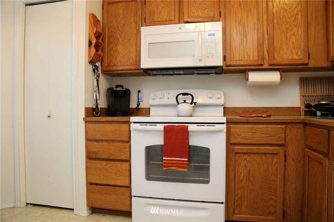 23959 58th Court South, Unit C1 Kent, WA 98032 - Photo 8 of 25