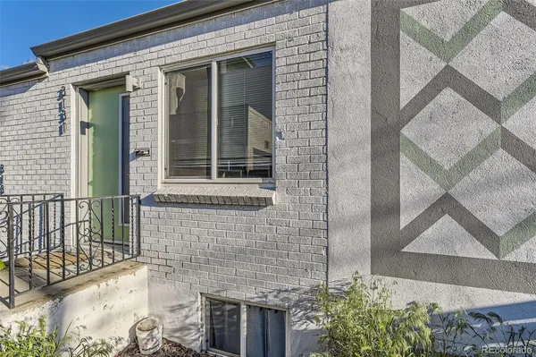 $1,995 | 3131 St Paul Street, Denver, CO 80205