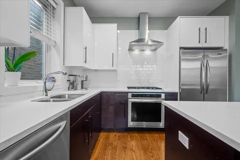 $550,000 | 1542 North Artesian Avenue, Unit 2, Chicago, IL 60622