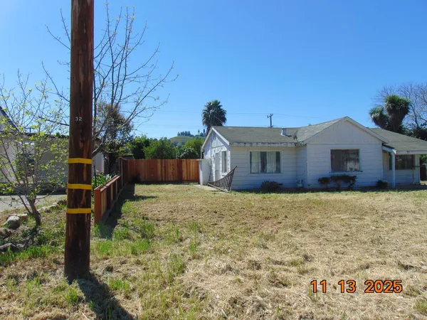 $575,000 | 3090 Airline Highway, Hollister, CA 95023