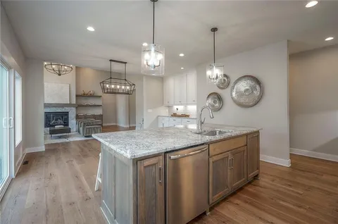 $650,000 | 11494 South Longview Road, Olathe, KS 66061