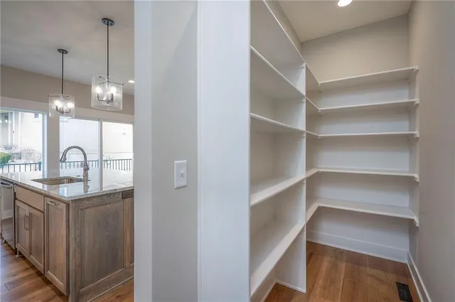 $679,000 | 11494 South Longview Road, Olathe, KS 66061