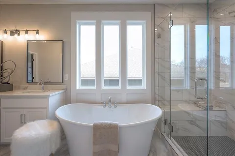 $650,000 | 11494 South Longview Road, Olathe, KS 66061