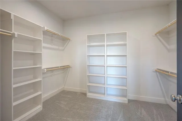 $679,000 | 11494 South Longview Road, Olathe, KS 66061