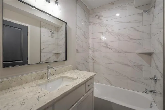 $679,000 | 11494 South Longview Road, Olathe, KS 66061