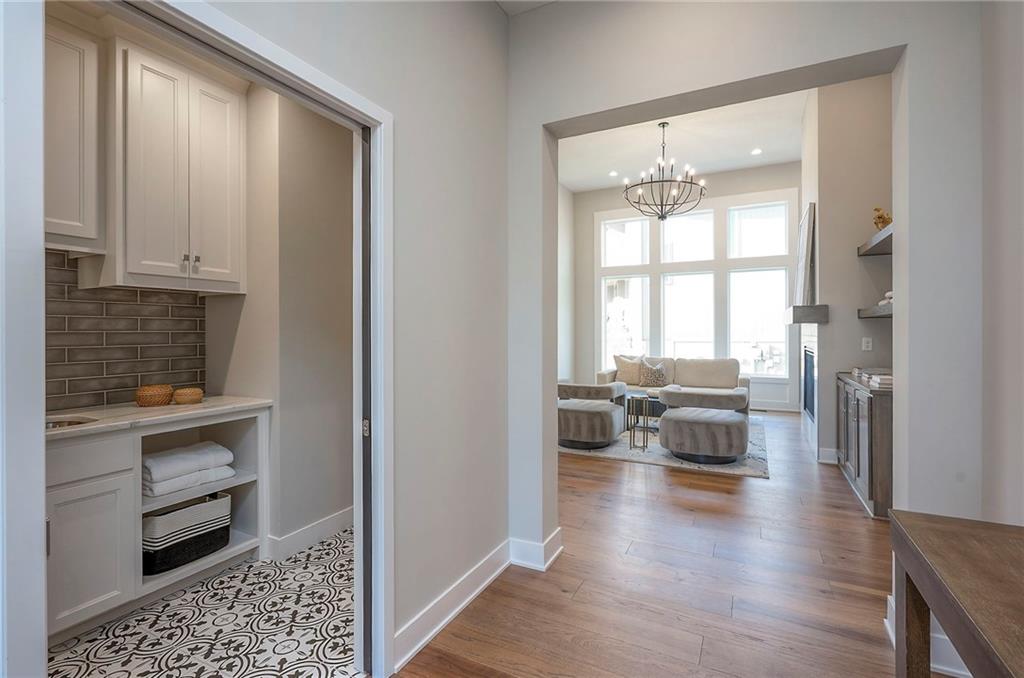 11494 South Longview Road Olathe, KS 66061 - Photo 10 of 55