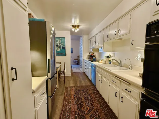 $4,995 | 637 Wilcox Avenue, Unit 2D, Los Angeles, CA 90004