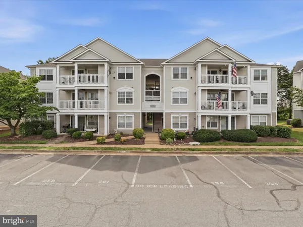 $323,000 | 11009 Kinship Court, Unit 102, Manassas, VA 20109