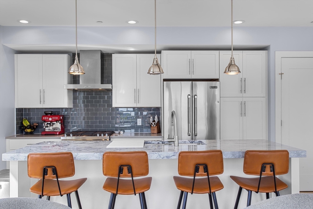 150 West Broadway, Unit PH4 Boston, MA 02127 - Photo 5 of 24