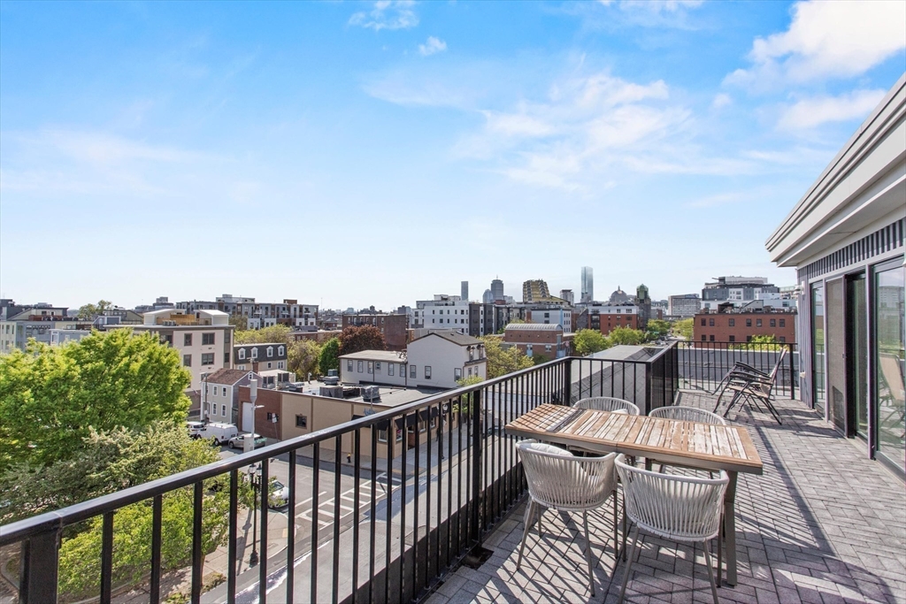 150 West Broadway, Unit PH4 Boston, MA 02127 - Photo 10 of 24