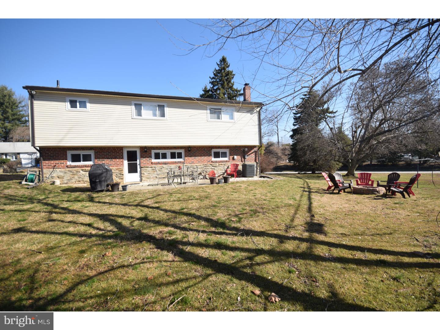 2206 Rhonda Road Broomall, PA 19008 - Photo 2 of 25 Exterior Back