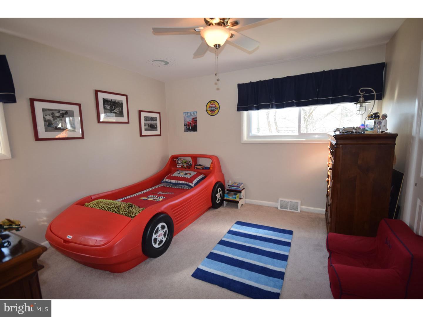 2206 Rhonda Road Broomall, PA 19008 - Photo 15 of 25 Bedroom 3