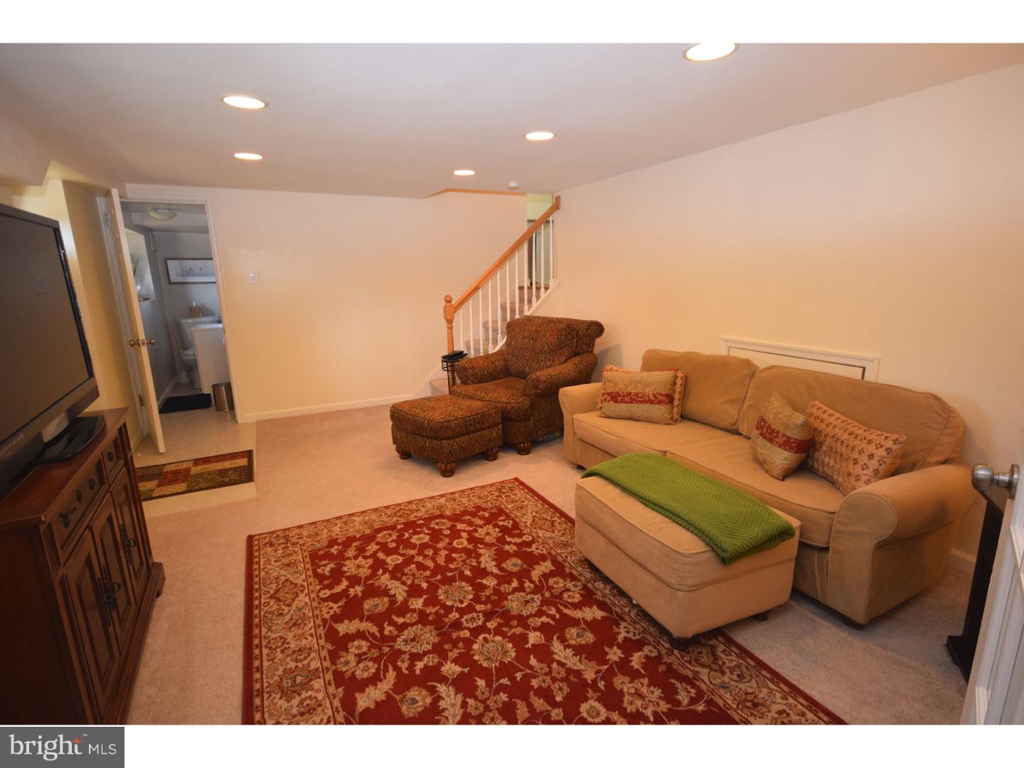 2206 Rhonda Road Broomall, PA 19008 - Photo 21 of 25 Family Room