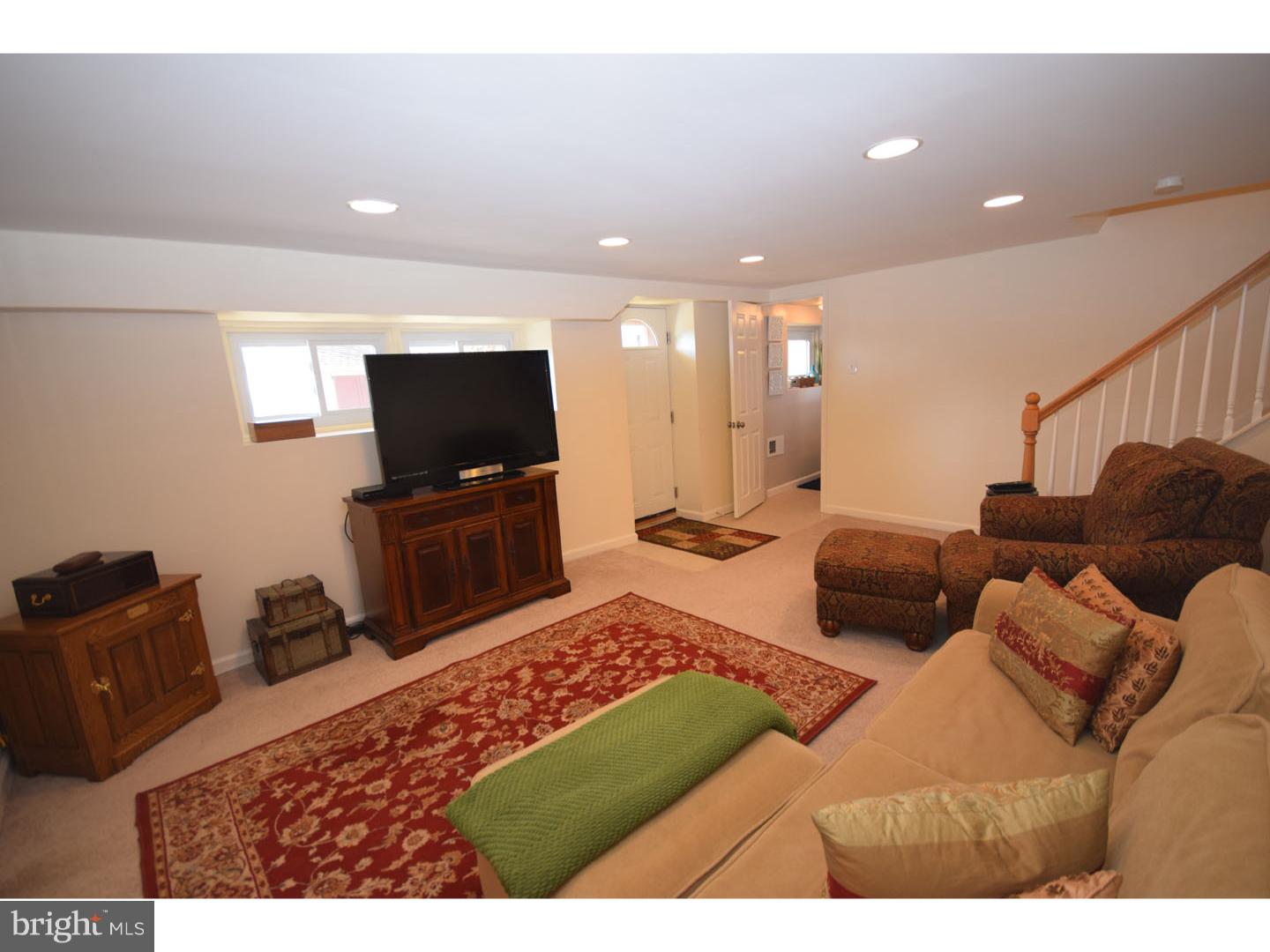 2206 Rhonda Road Broomall, PA 19008 - Photo 22 of 25 Family Room