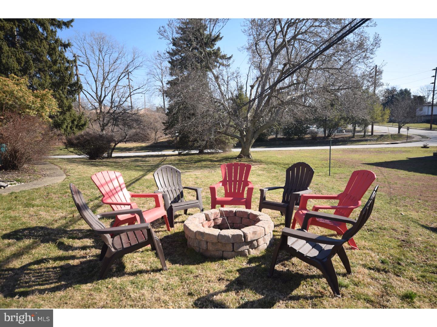 2206 Rhonda Road Broomall, PA 19008 - Photo 4 of 25 Back Yard