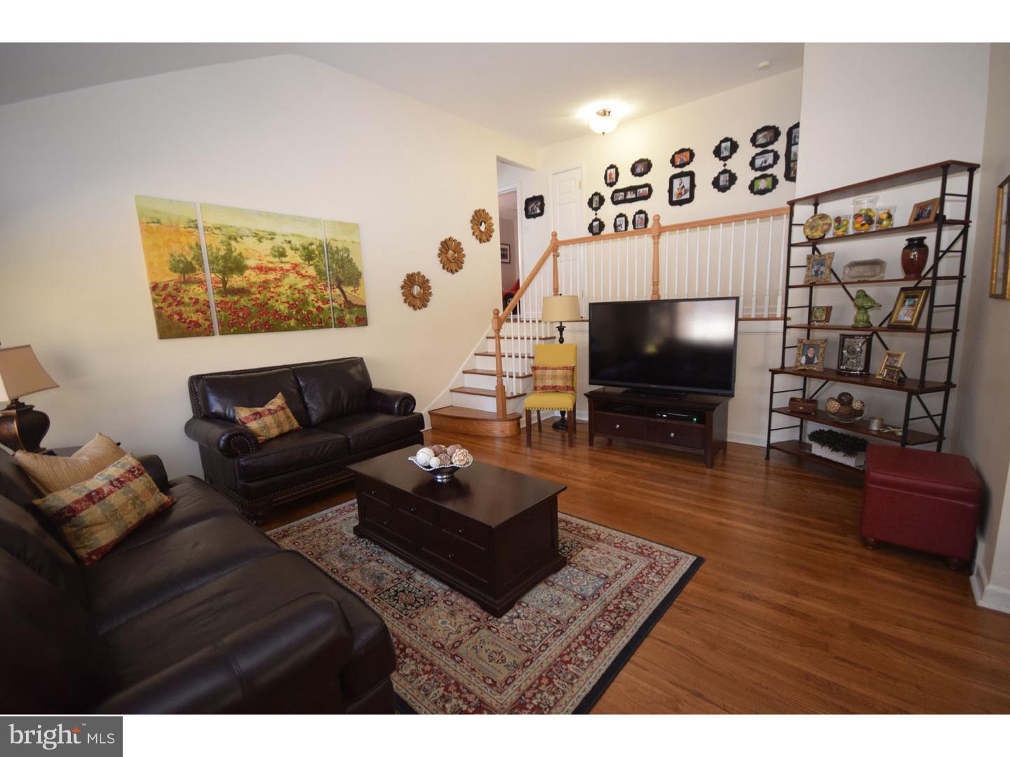 2206 Rhonda Road Broomall, PA 19008 - Photo 6 of 25 Living Room