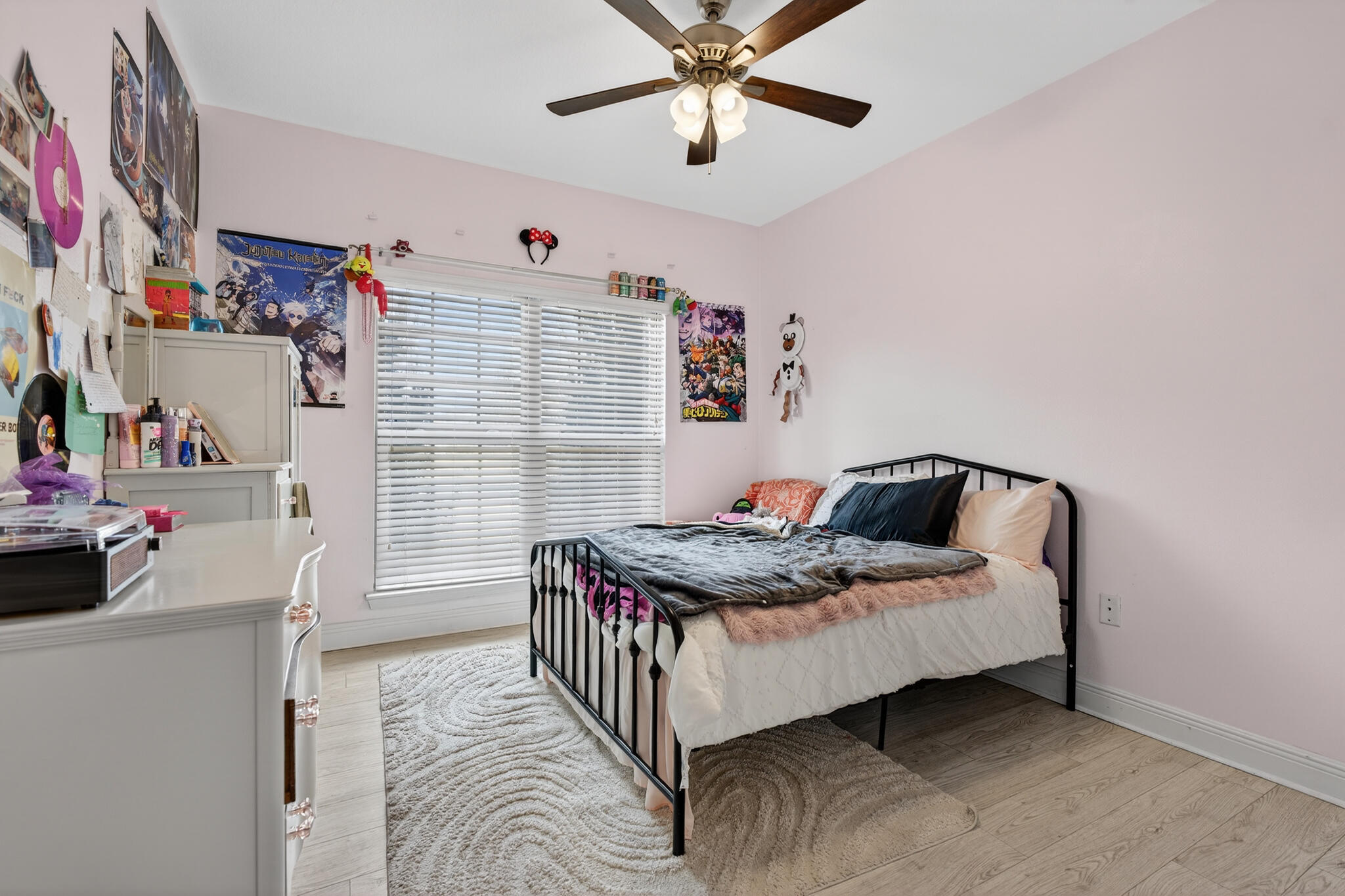 511 Gadwell Street Crestview, FL 32539 - Photo 16 of 48 a bedroom with bed and a window