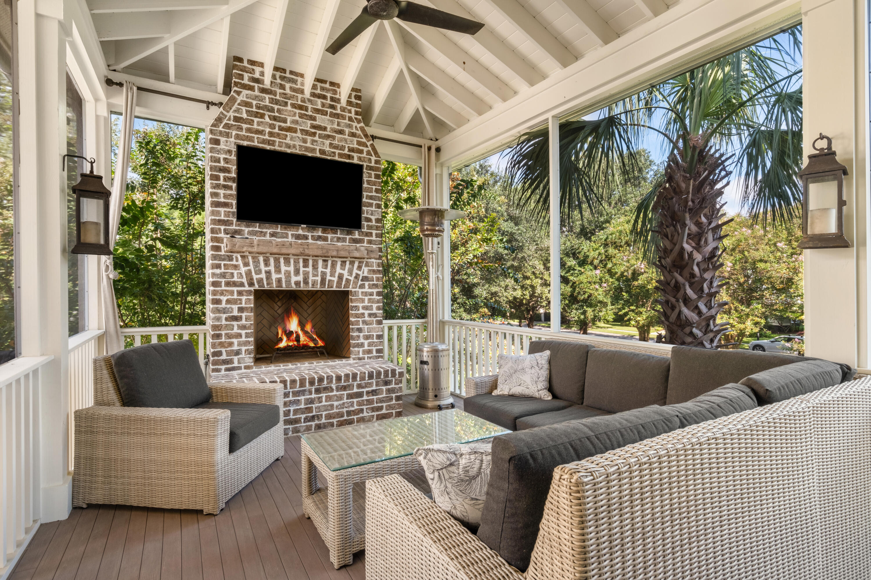 1431 Wando View Street Charleston, SC 29492 - Photo 41 of 93 1431 Wando View St_Eterna_Media-34