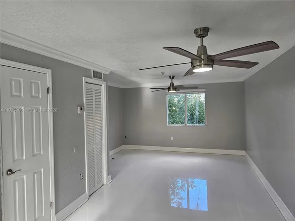 $2,250 | 8027 Northwest 8th Street, Unit 17, Miami, FL 33126