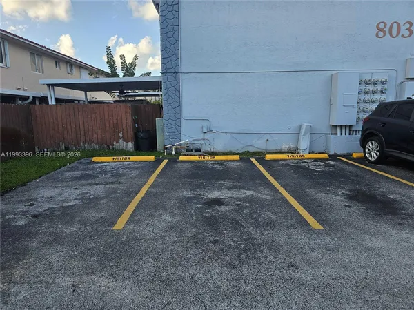 $2,250 | 8027 Northwest 8th Street, Unit 17, Miami, FL 33126