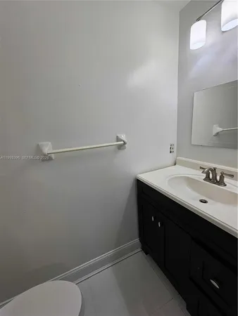 $2,250 | 8027 Northwest 8th Street, Unit 17, Miami, FL 33126