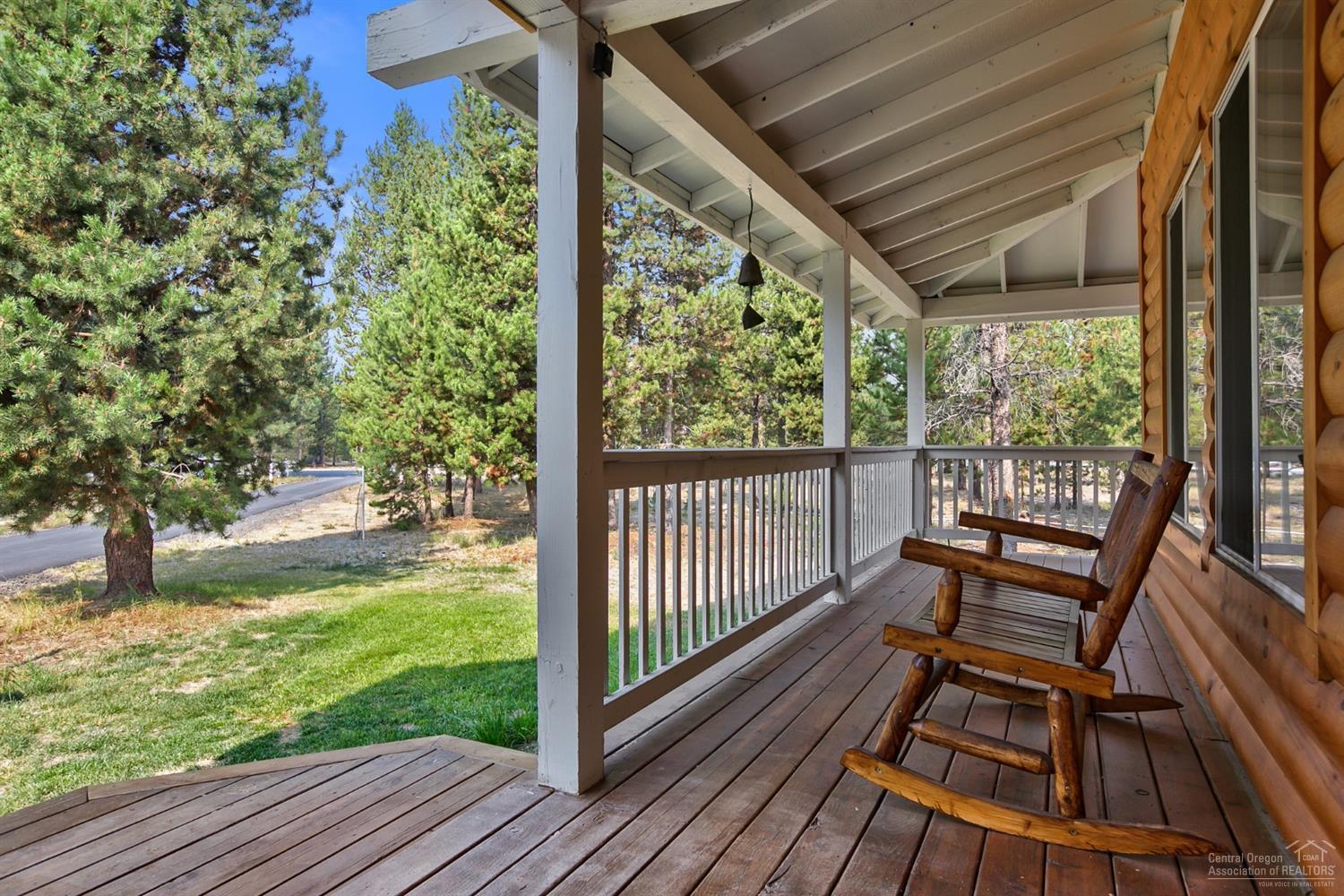 146625 Gracies Road Gilchrist, OR 97737 - Photo 4 of 25 Gallery Image 4