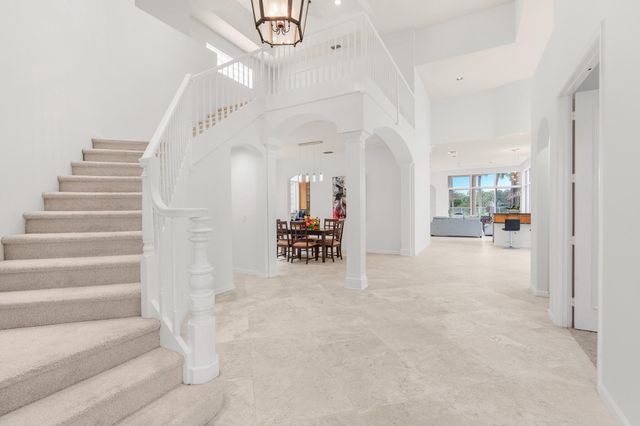 a view of entryway and hall