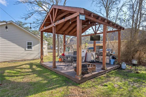 $499,000 | 309 Bolton Avenue, College Station, TX 77840