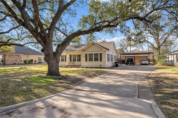 $499,000 | 309 Bolton Avenue, College Station, TX 77840