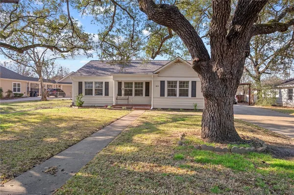 $499,000 | 309 Bolton Avenue, College Station, TX 77840
