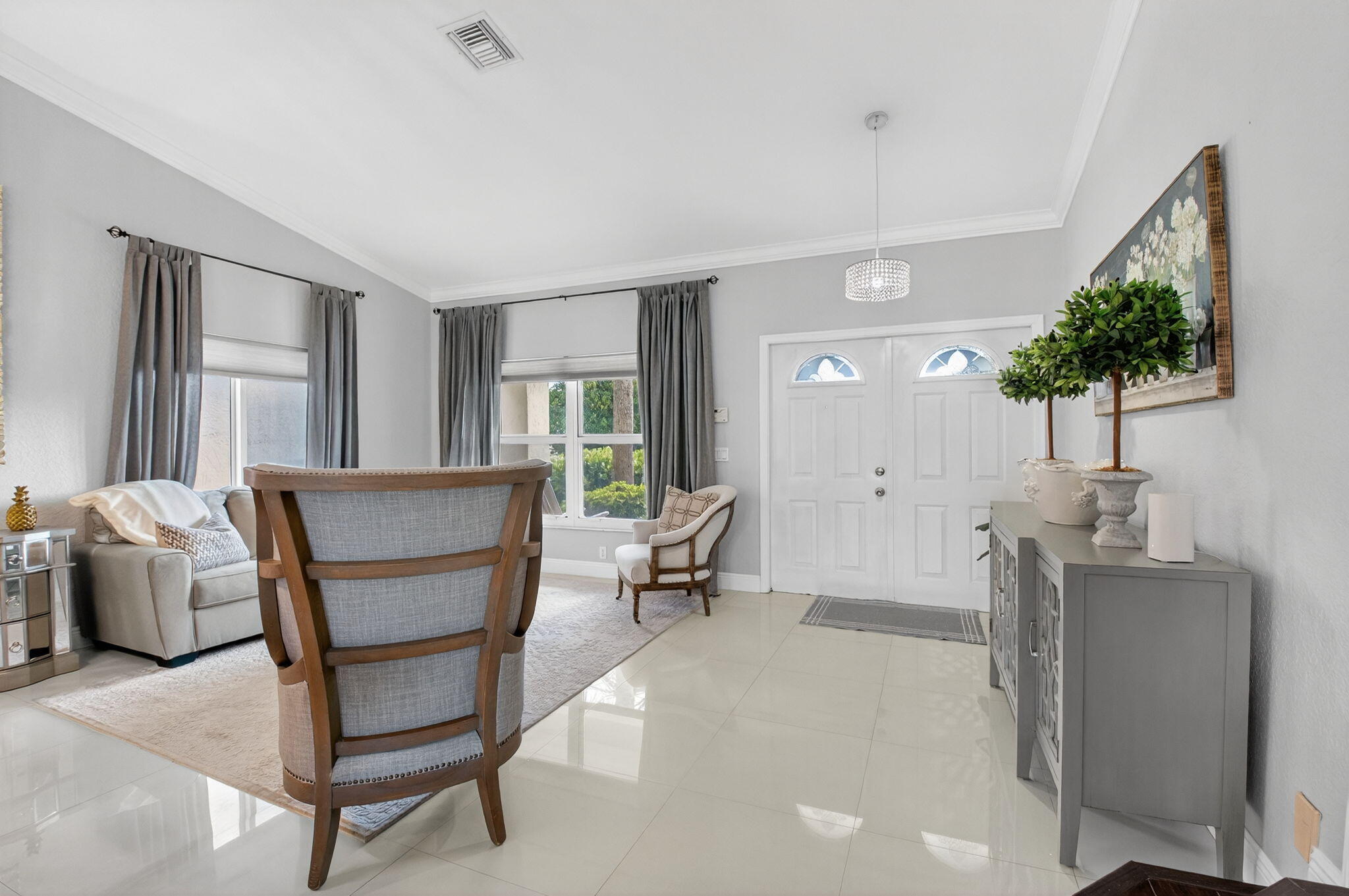 18134 Blue Lake Way Boca Raton, FL 33498 - Photo 4 of 38 Entry 1