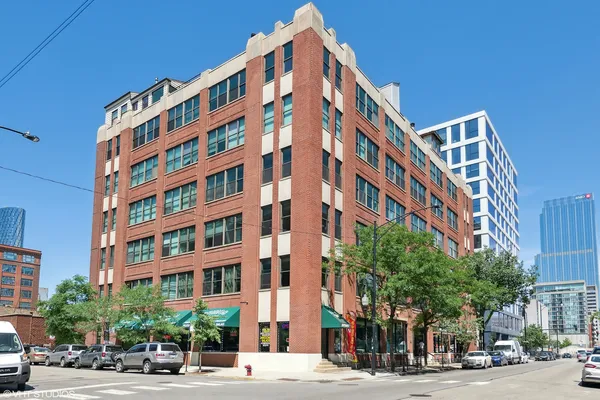 $349,900 | 812 West Van Buren Street, Unit 2F, Chicago, IL 60607