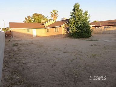 219 Larkspur Street Ridgecrest, CA 93555 - Photo 33 of 34 a view of a lake