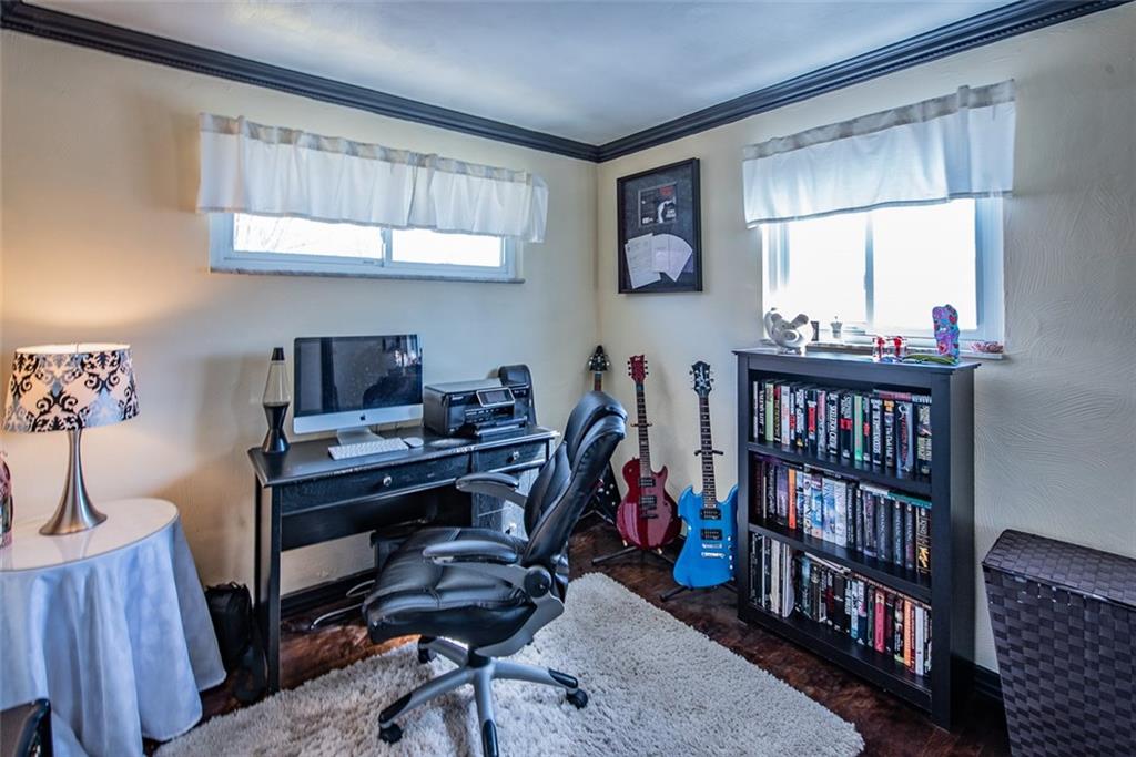 617 Snowball Road Monroeville, PA 15146 - Photo 12 of 17 Gallery Image 12