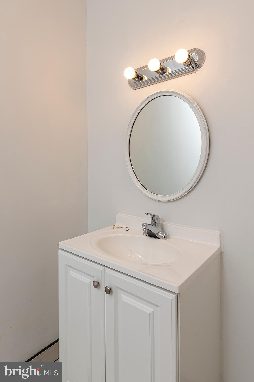 4437 Roop Road Mount Airy, MD 21771 - Photo 24 of 32 Half Bath