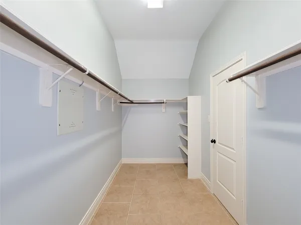 $2,575 | 106 Colina Vista Way, Montgomery, TX 77316