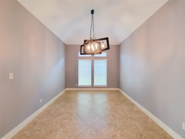 $2,575 | 106 Colina Vista Way, Montgomery, TX 77316