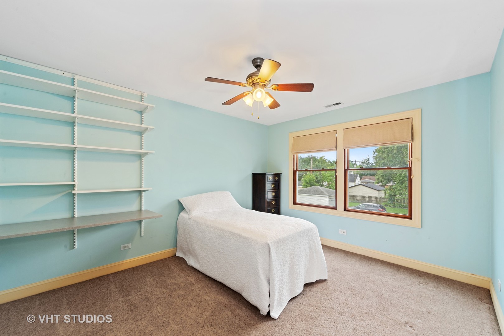 965 Spring Road Elmhurst, IL 60126 - Photo 13 of 27 Gallery Image 13