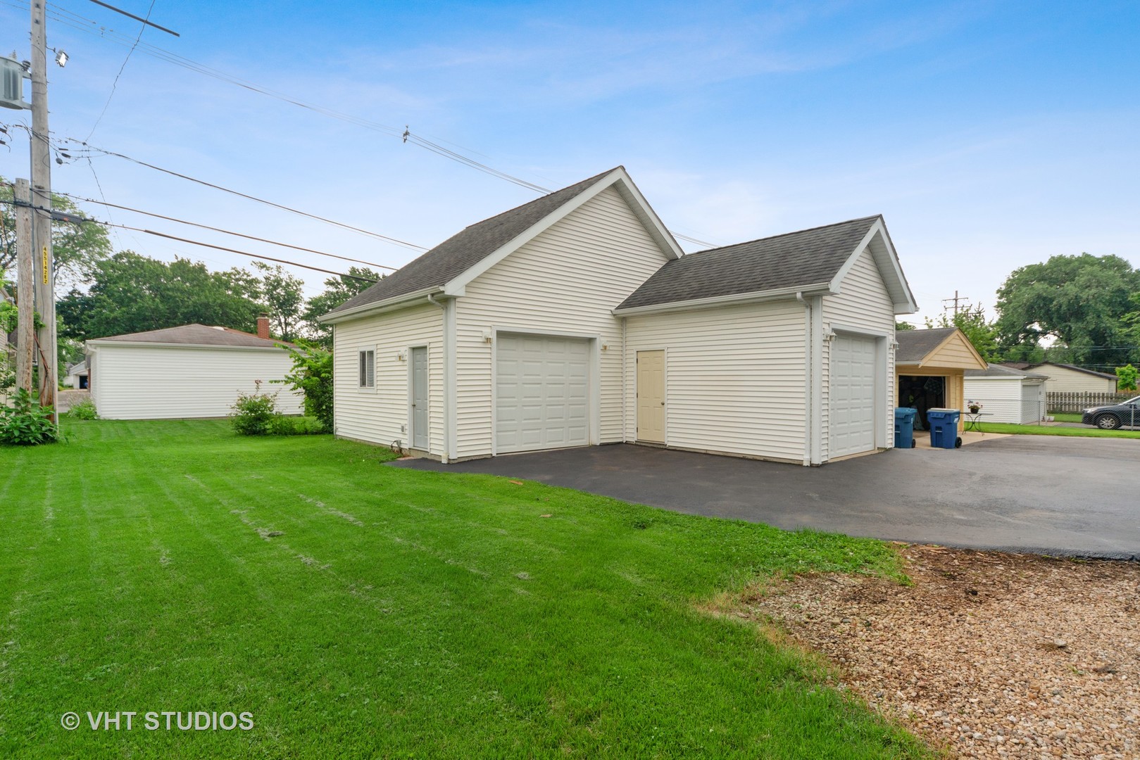 965 Spring Road Elmhurst, IL 60126 - Photo 15 of 27 Gallery Image 15