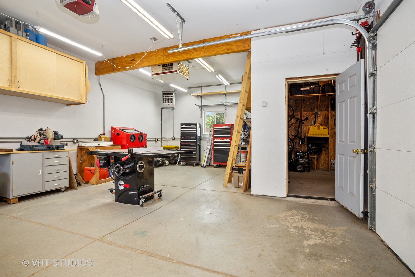 965 Spring Road Elmhurst, IL 60126 - Photo 17 of 27 Gallery Image 17