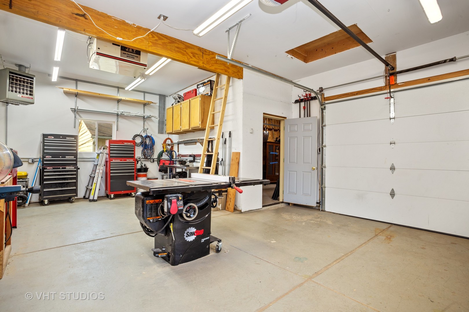 965 Spring Road Elmhurst, IL 60126 - Photo 19 of 27 Gallery Image 19