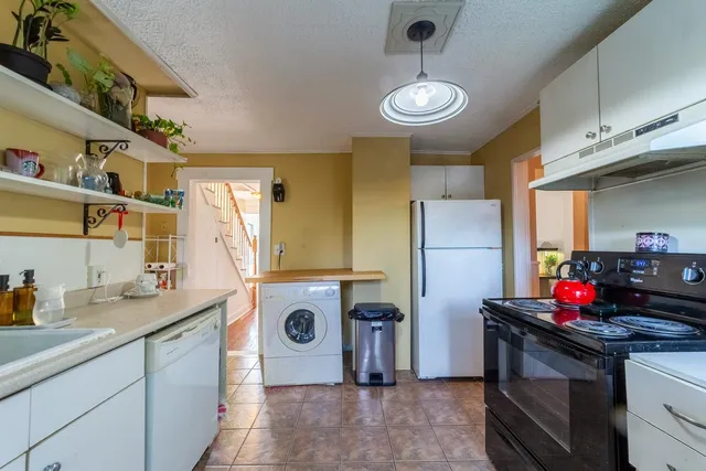 $2,000 | 66 Lyford Street, Laconia, NH 03246