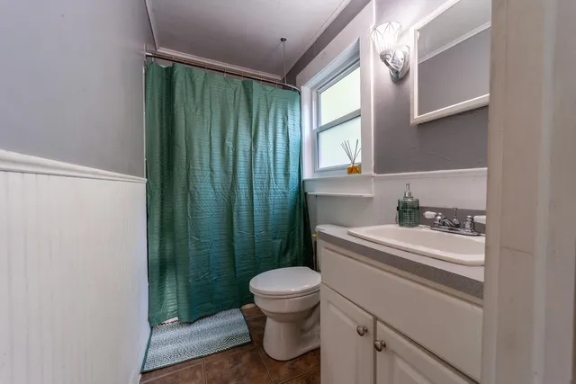 $2,000 | 66 Lyford Street, Laconia, NH 03246