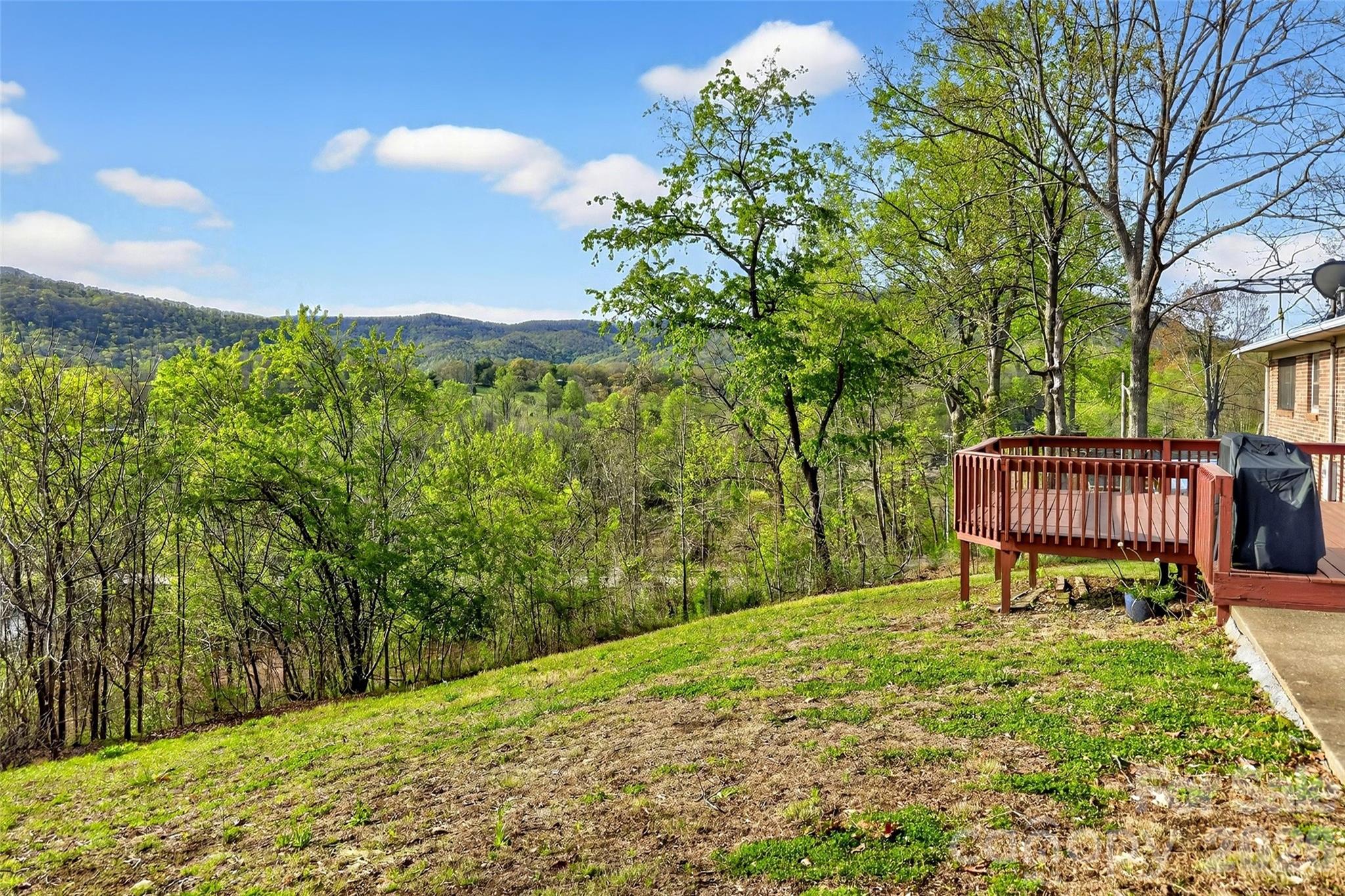 82 Landis Road Marion, NC 28752 - Photo 39 of 48