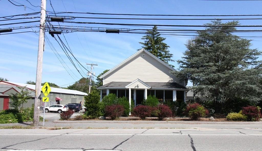 662 State Road Dartmouth, MA 02747 - Photo 3 of 23 Gallery Image 3