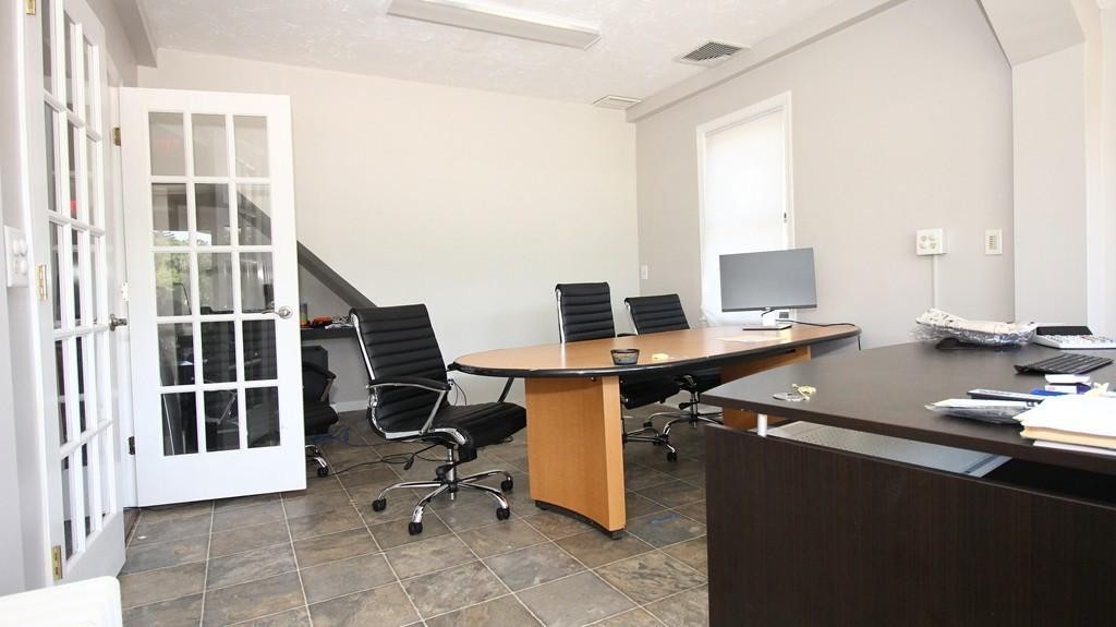 662 State Road Dartmouth, MA 02747 - Photo 8 of 23 Gallery Image 8