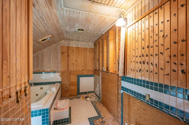 $425,000 | 101 Red Ribbon Road, Westport, TN 38387