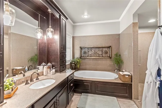 $865,000 | 10030 Airfield Lane, Richmond, MO 64085