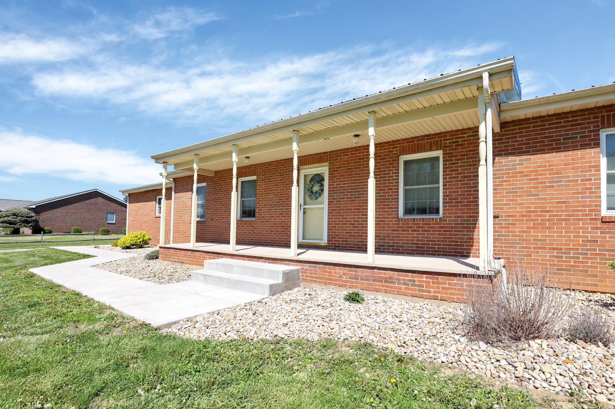 29938 Wolfe Road Circleville, OH 43113 - Photo 9 of 71 5-web-or-mls-29938-wolfe-rd